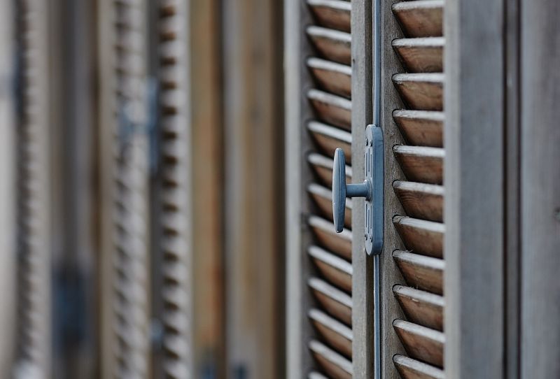 Shutter Reattachment